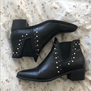 Steve Madden booties